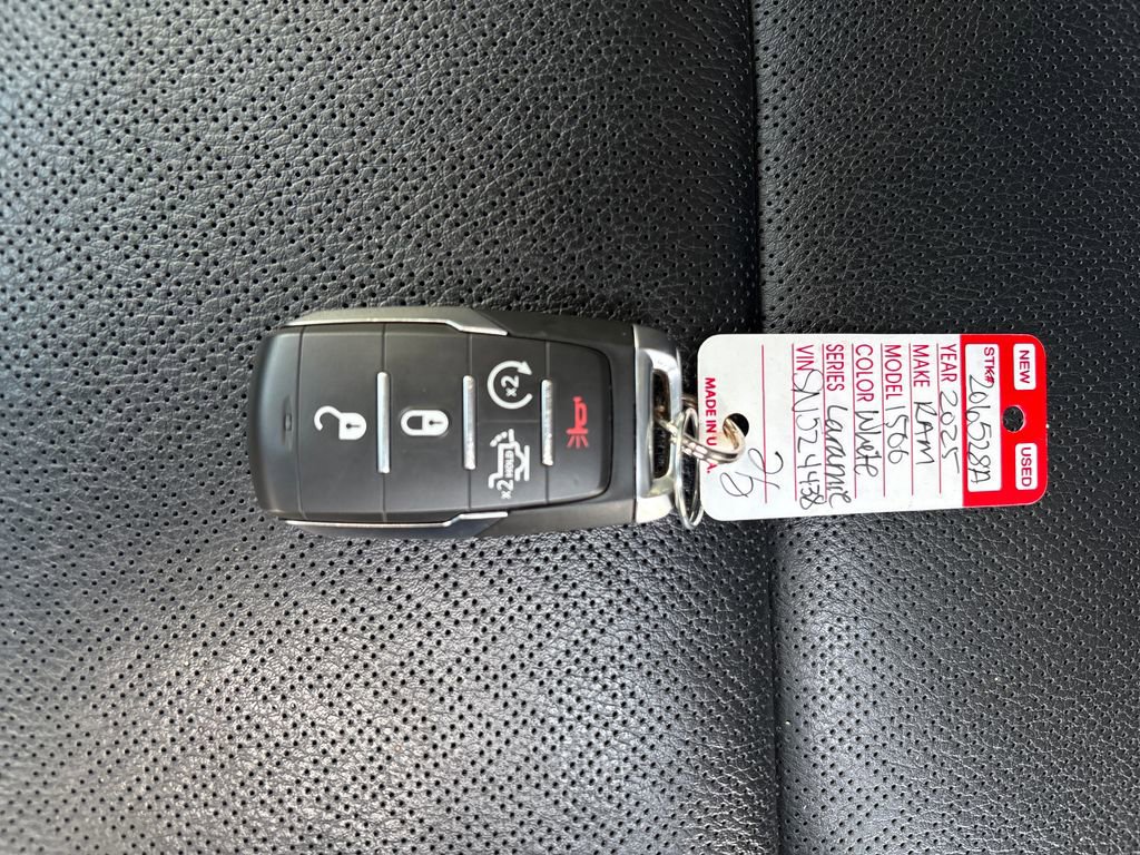 Used 2025 RAM 1500 Laramie image 33