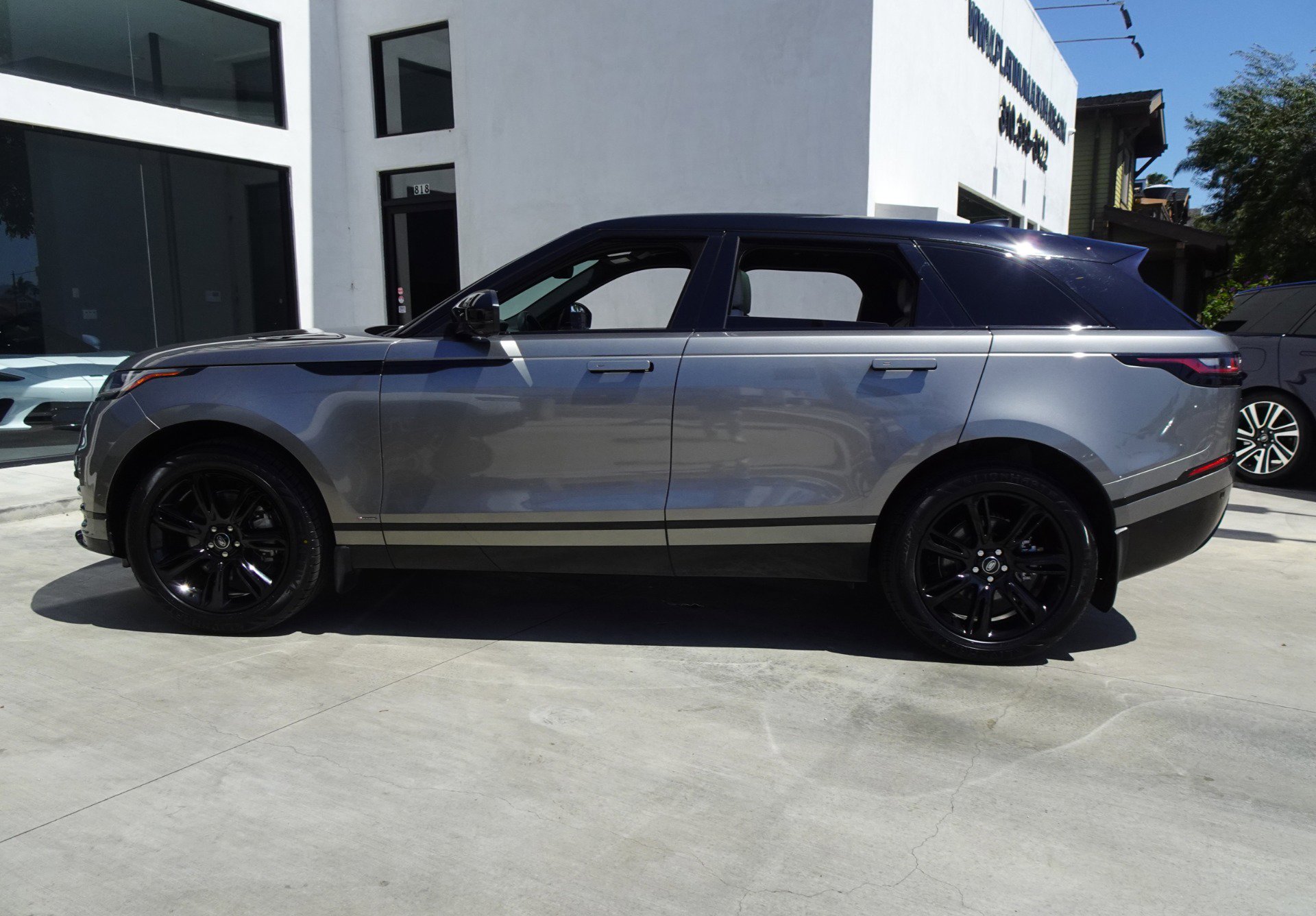 Used 2021 Land Rover Range Rover Velar R-Dynamic S AWD/4WD image 3