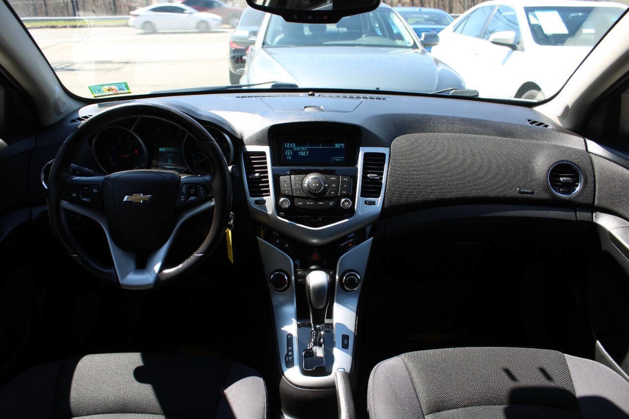 Used 2014 Chevrolet Cruze LT image 31