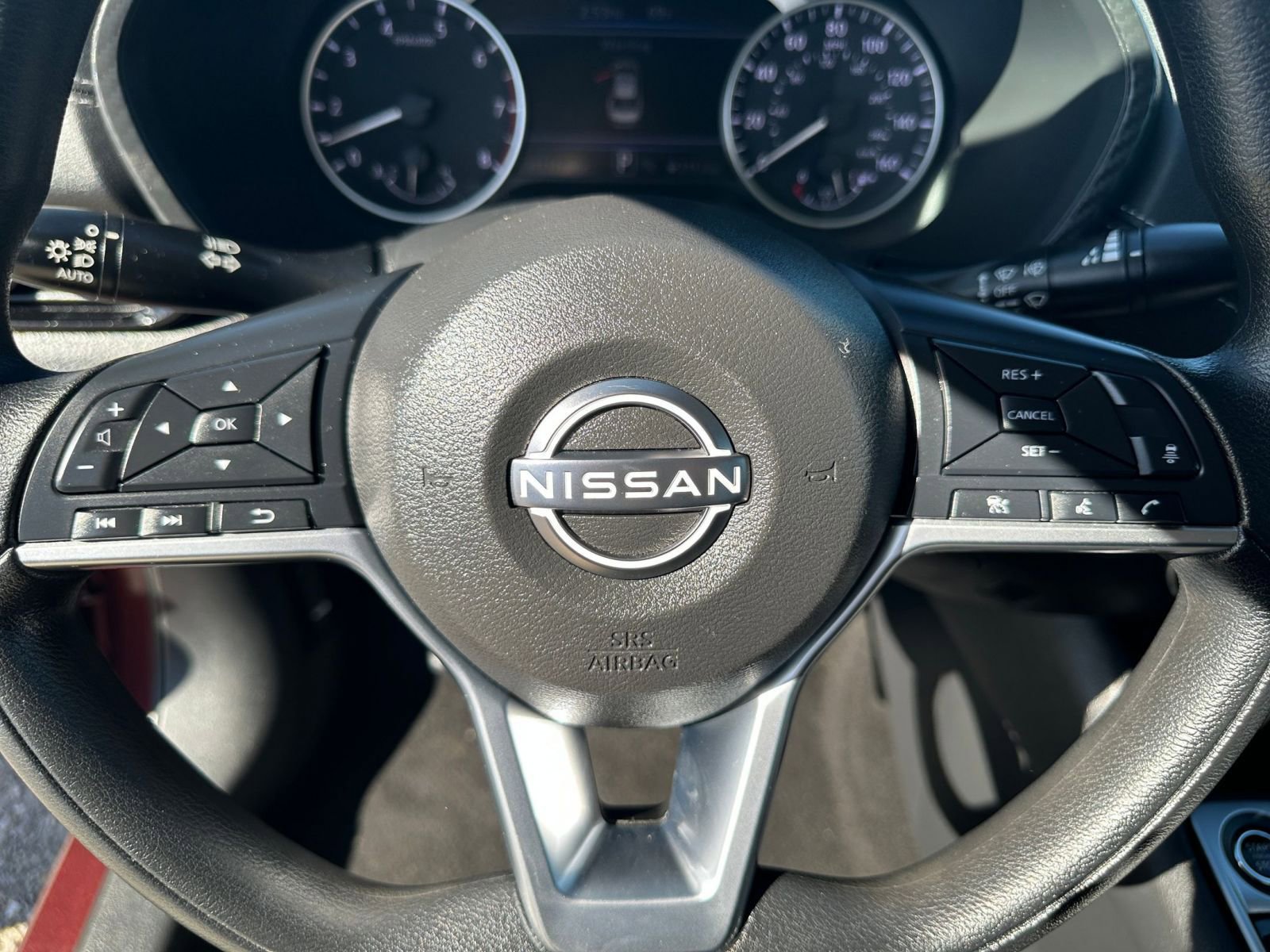 Used 2025 Nissan Sentra SV image 28