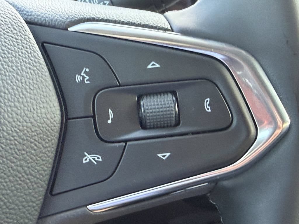 Used 2026 Chevrolet Trax LT w/ Driver Confidence Package FWD image 28