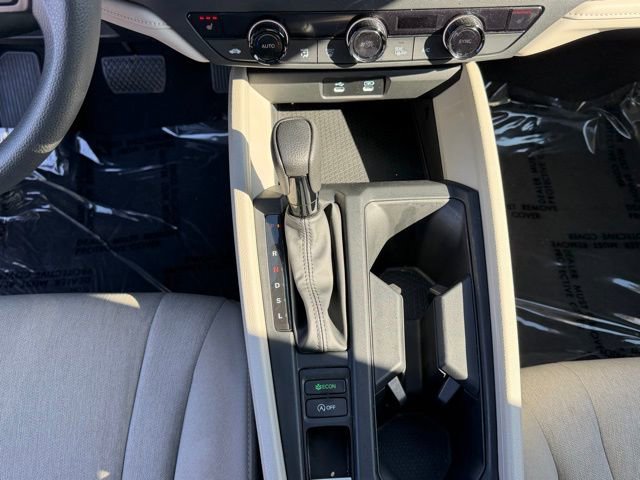 Used 2025 Honda Accord SE image 16