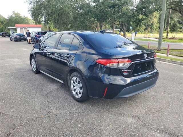 Used 2023 Toyota Corolla LE image 3