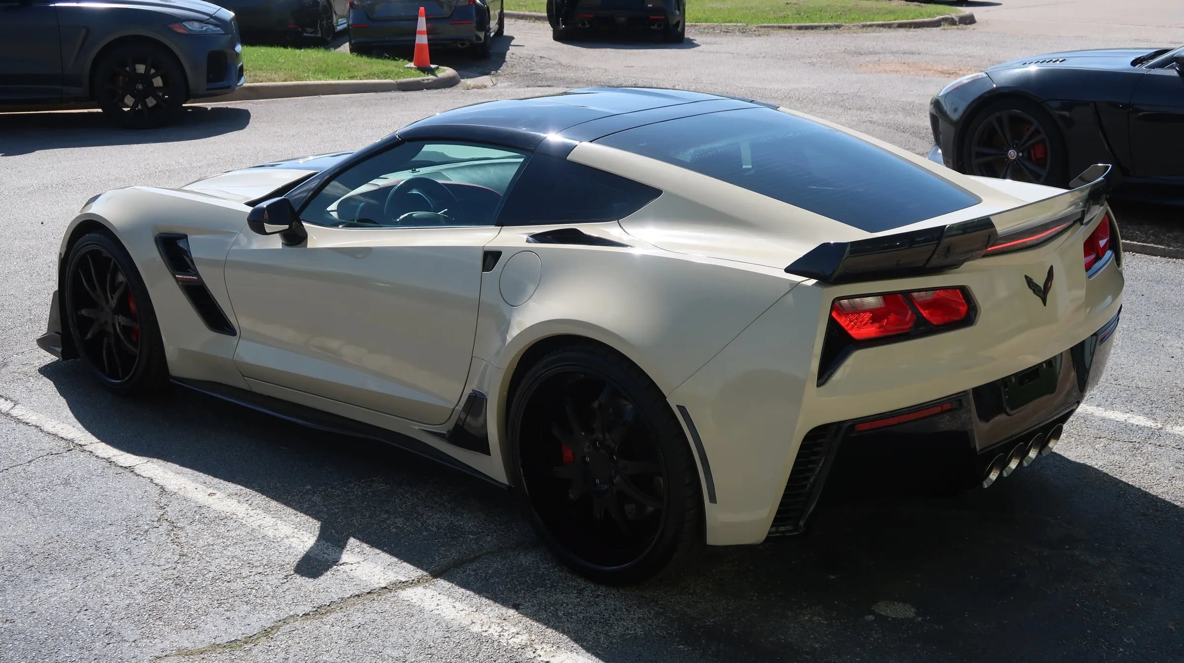 Used 2019 Chevrolet Corvette Grand Sport RWD image 10