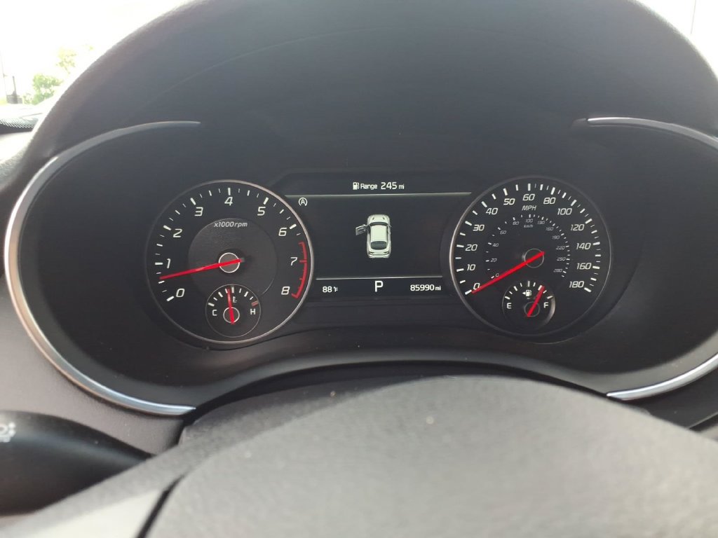 Used 2022 Kia Stinger GT2 w/ Red Interior Color Package AWD/4WD image 18