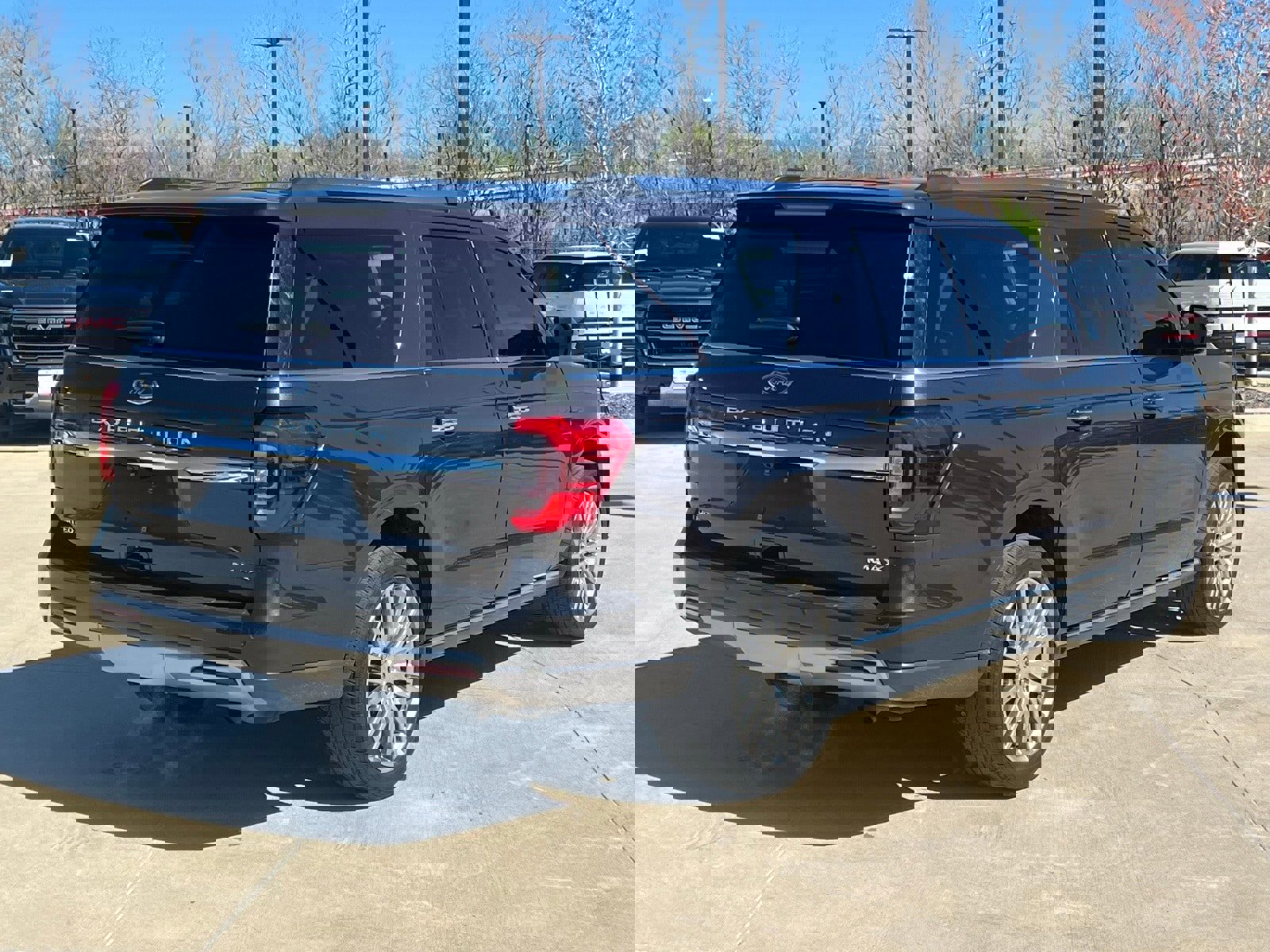 Used 2024 Ford Expedition Max Limited image 12