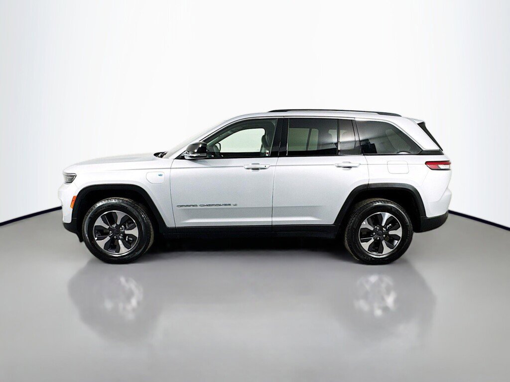 Used 2022 Jeep Grand Cherokee Limited 4xe AWD/4WD image 2