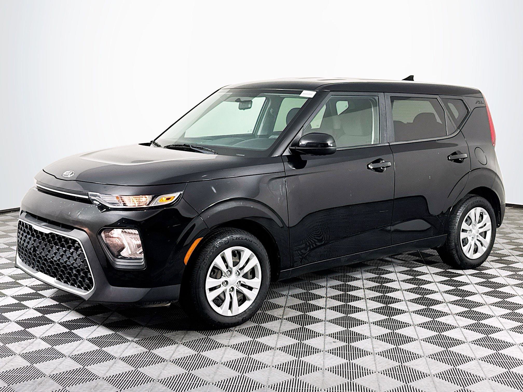 Used 2020 Kia Soul LX image 4