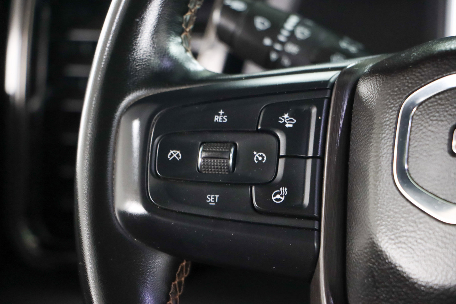 Used 2024 GMC Sierra 2500 AT4 w/ AT4 Premium Plus Package image 14