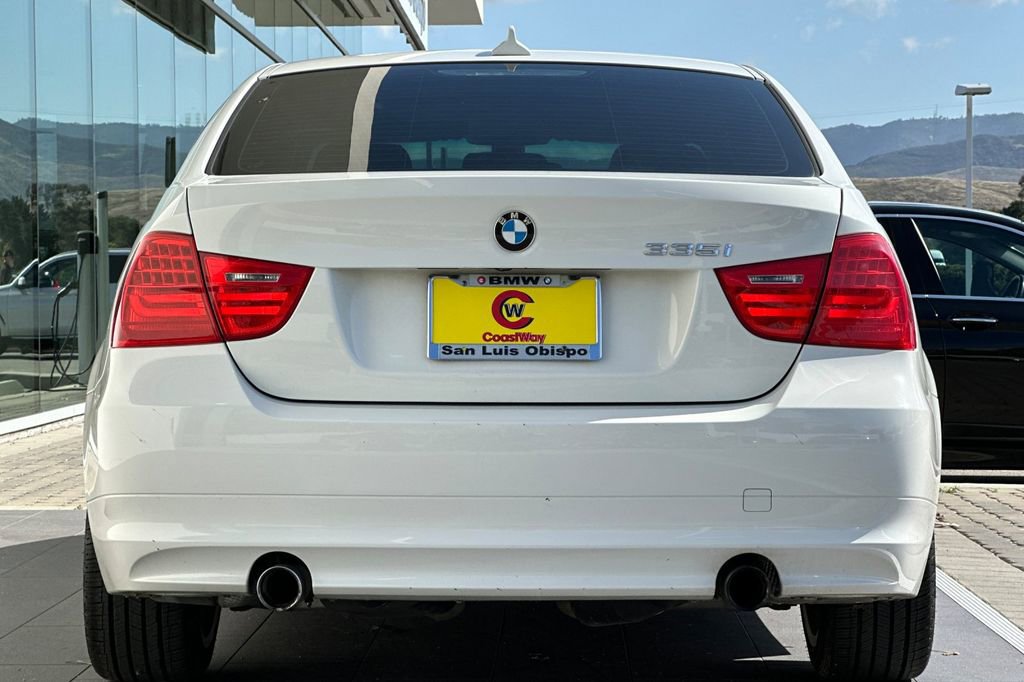 Used 2011 BMW 335i Sedan RWD image 4