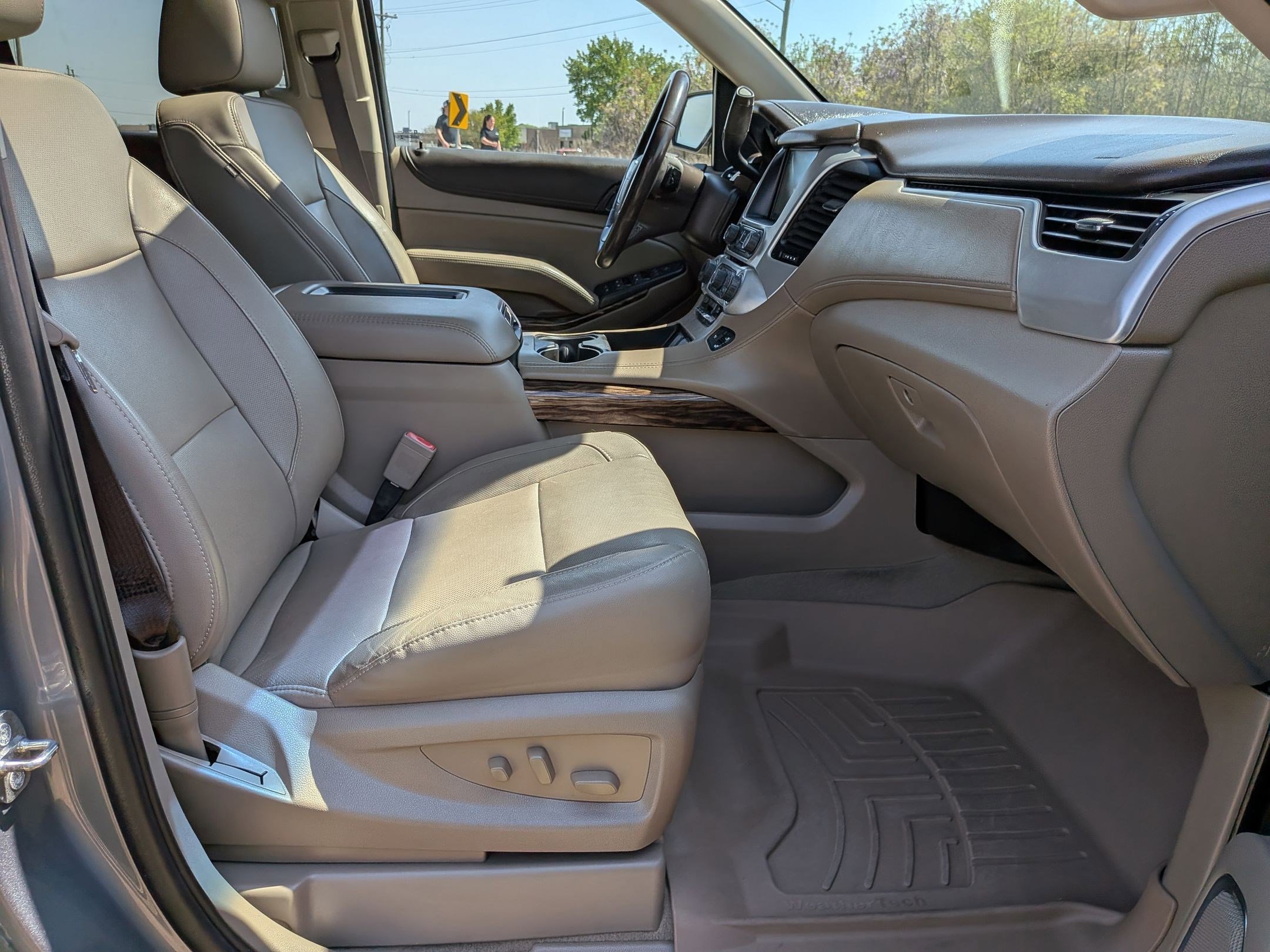 Used 2019 GMC Yukon SLT w/ Premium Edition image 41