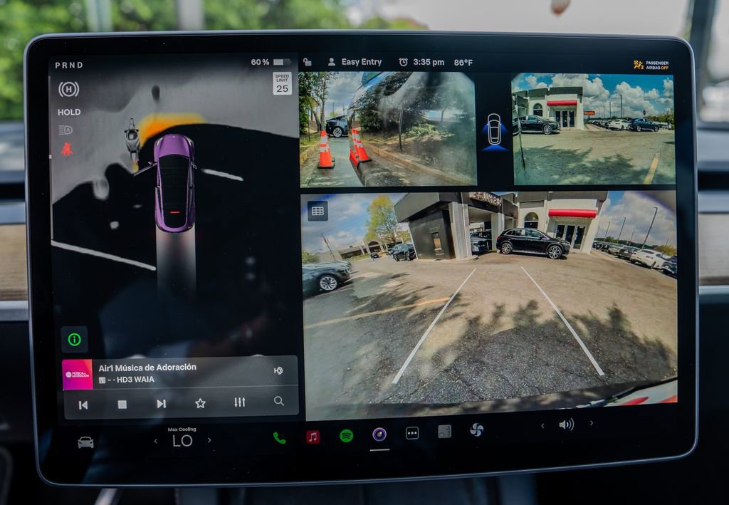 Used 2023 Tesla Model Y Long Range image 10