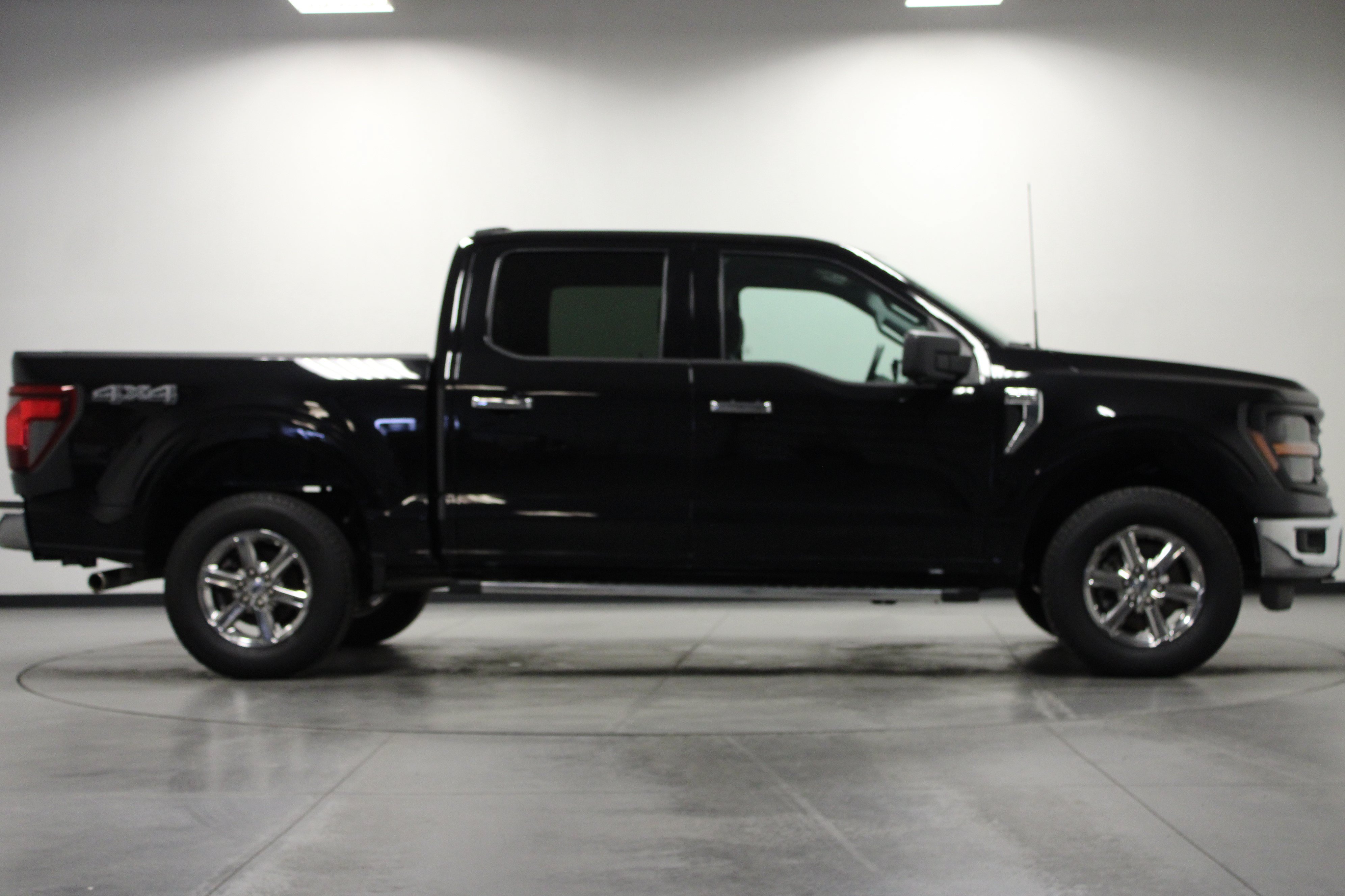 Used 2024 Ford F150 XLT w/ Mobile Office Package AWD/4WD image 3