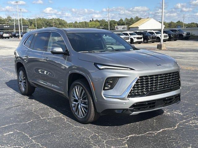 New 2026 Buick Enclave Avenir w/ Super Cruise Package FWD image 3