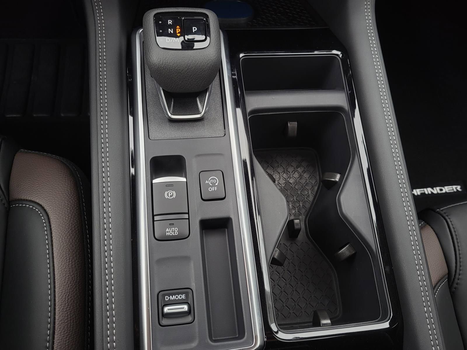 New 2026 Nissan Pathfinder Platinum FWD image 25