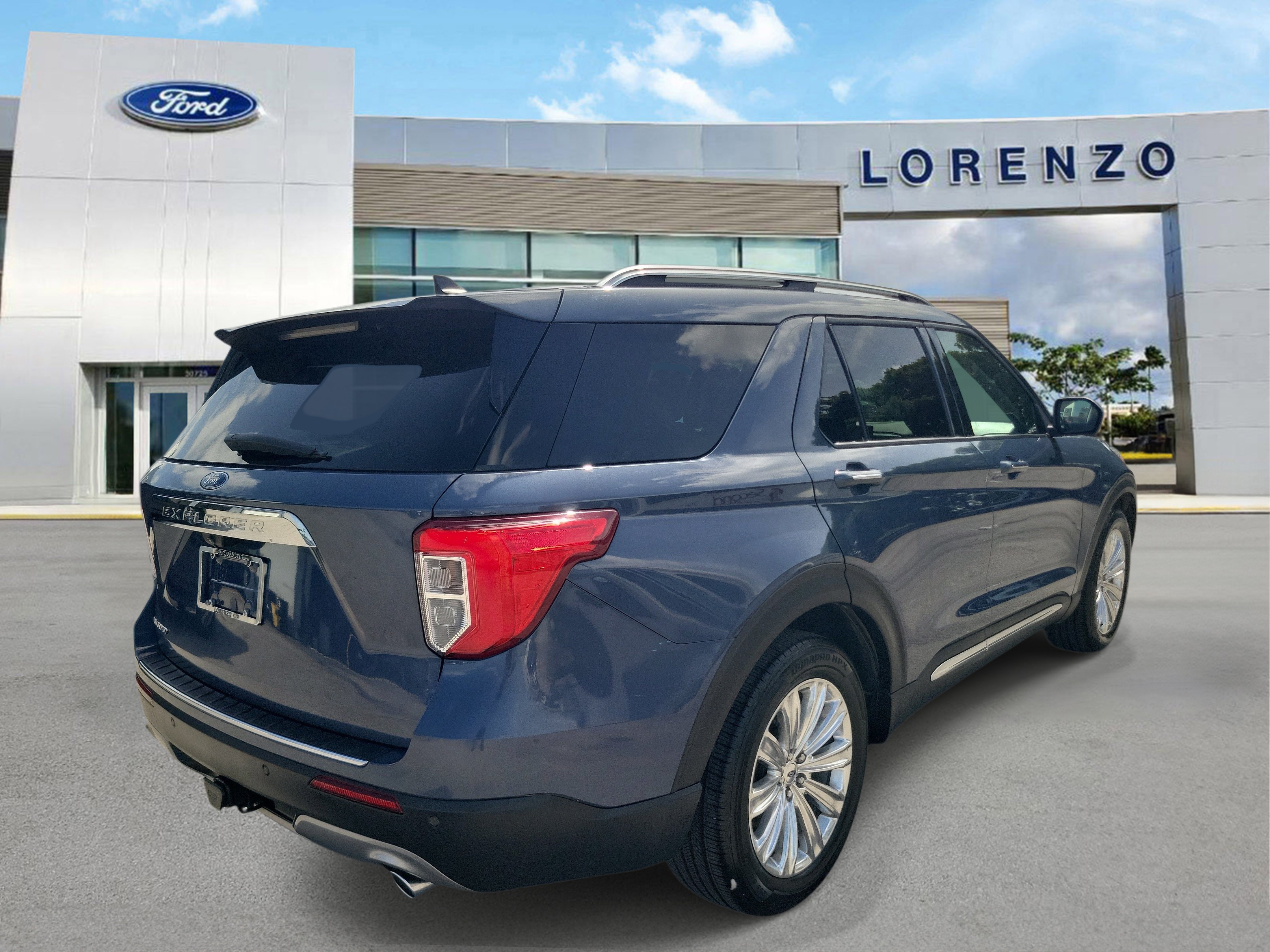 Used 2021 Ford Explorer Limited w/ Equipment Group 301A RWD image 5