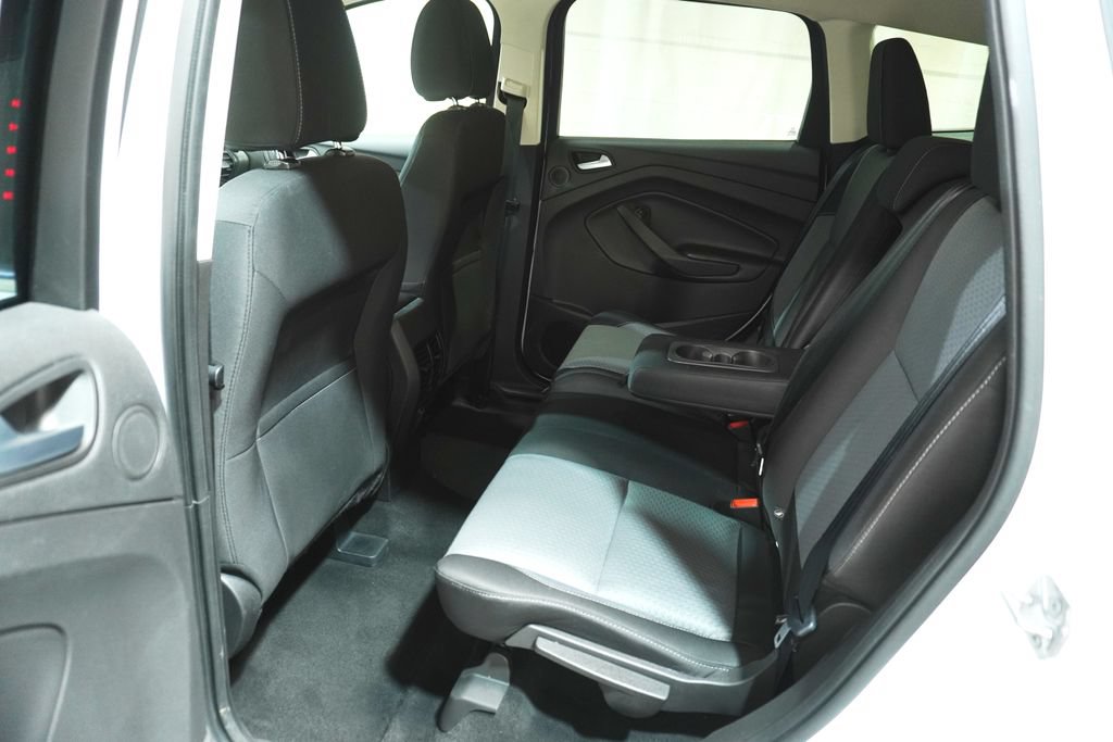 Used 2017 Ford Escape SE w/ Equipment Group 201A AWD/4WD image 13