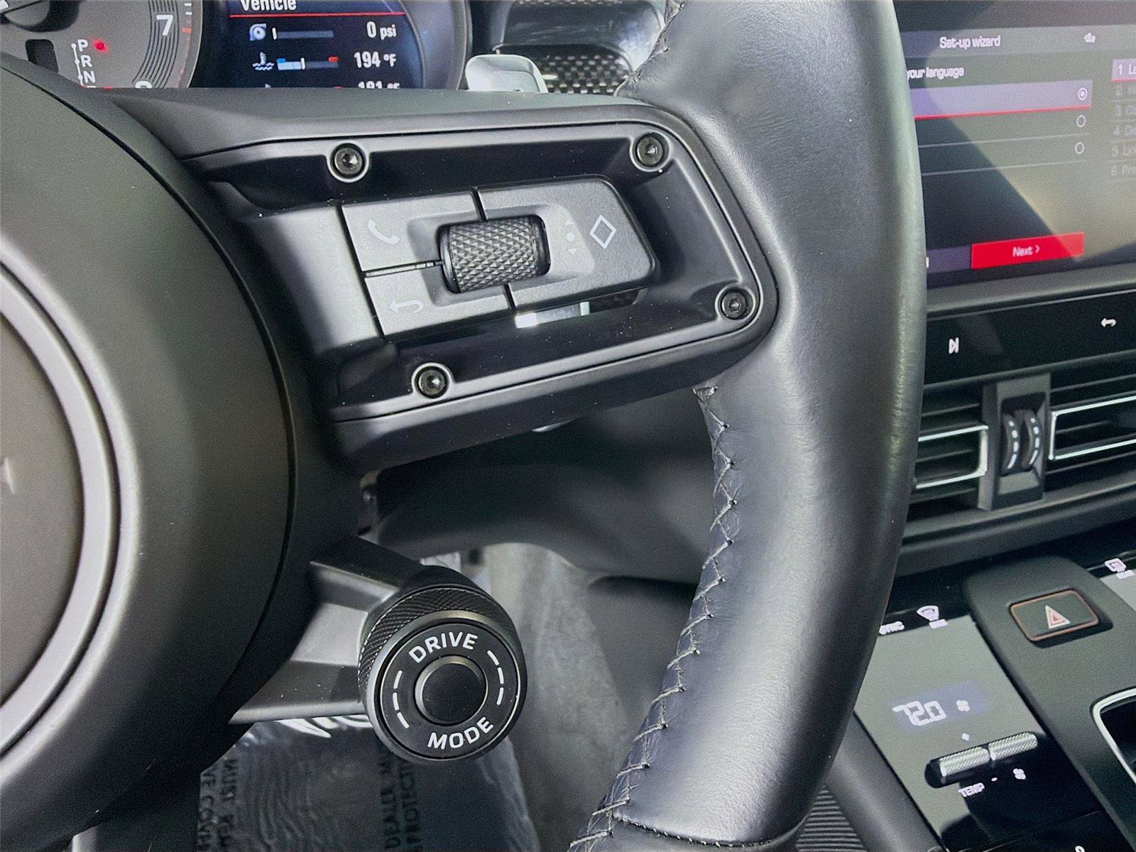 Certified 2023 Porsche Macan GTS AWD/4WD image 14