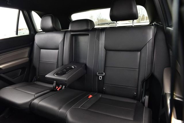 Certified 2023 Volkswagen Atlas Cross Sport SEL R-Line image 22