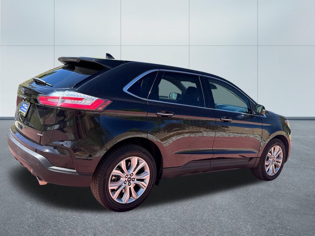Used 2022 Ford Edge Titanium w/ Equipment Group 301A AWD/4WD image 9