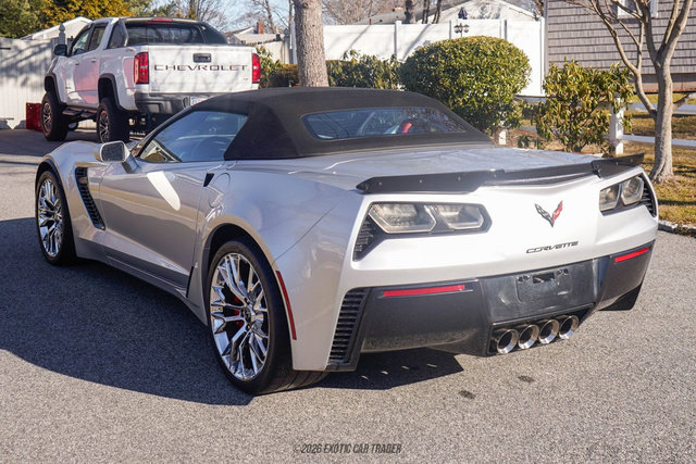 Used 2015 Chevrolet Corvette Z06 w/ 3LZ Preferred Equipment Group RWD image 21