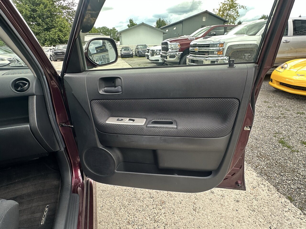 Used 2006 Scion xB FWD image 17
