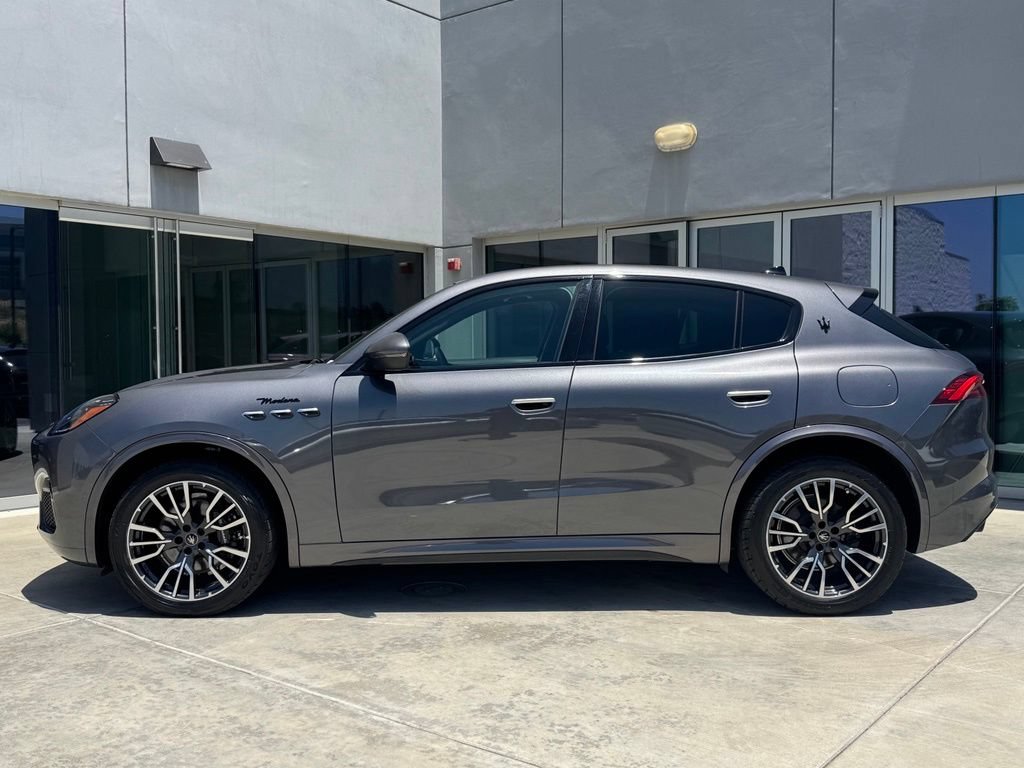 Certified 2023 Maserati Grecale Modena AWD/4WD image 5