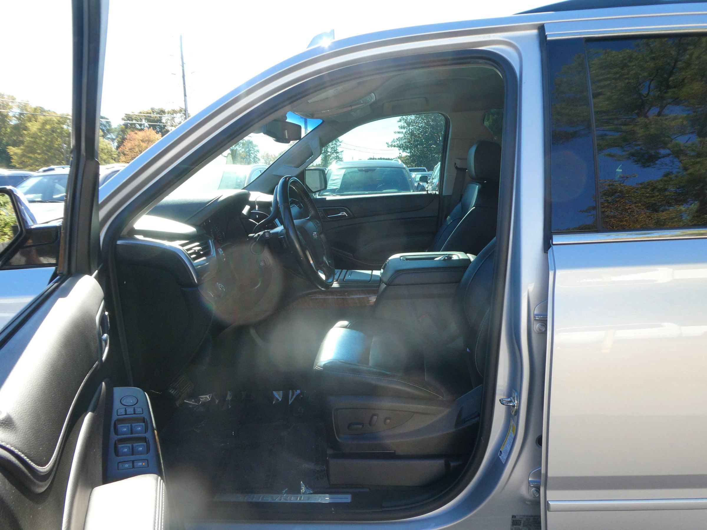 Used 2019 Chevrolet Tahoe Premier image 12