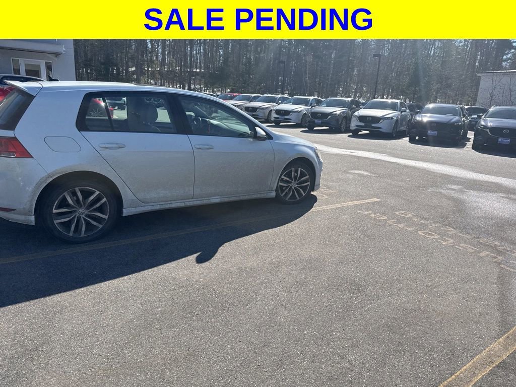 Used 2015 Volkswagen Golf SE image 9