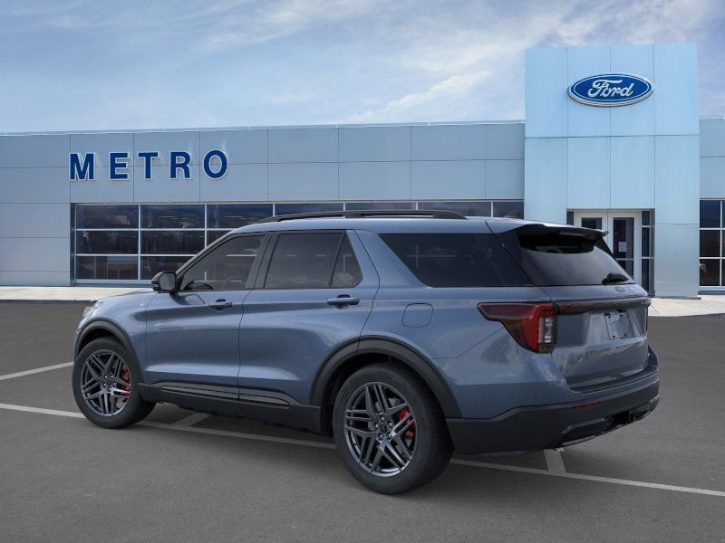 New 2026 Ford Explorer ST-Line w/ ST-Line Street Pack AWD/4WD image 5