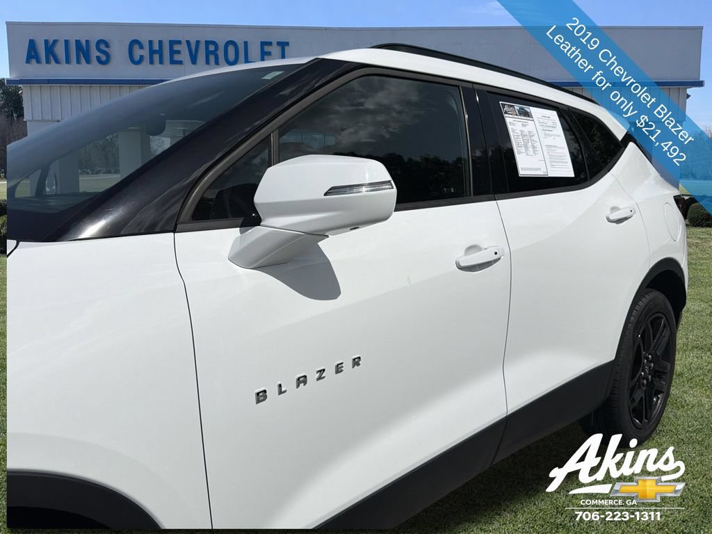 Certified 2019 Chevrolet Blazer LT w/ Sun and Wheels Package FWD image 12
