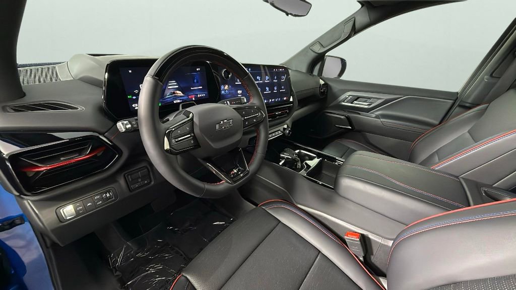 Certified 2025 Chevrolet Silverado EV RST AWD/4WD image 18