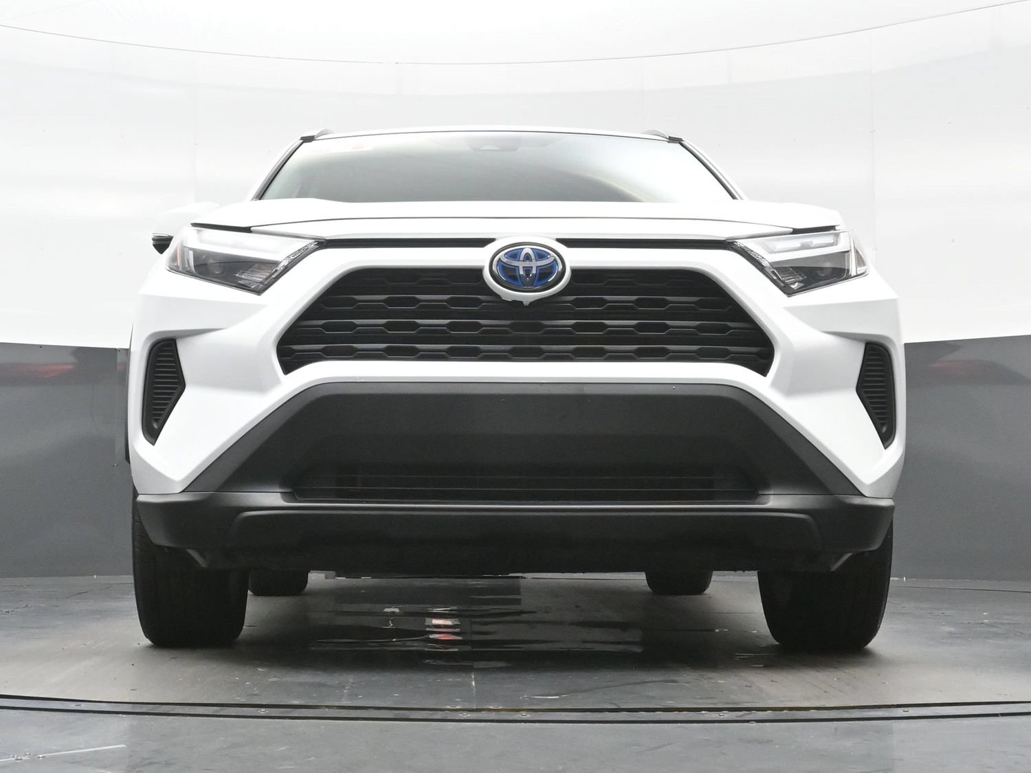 Used 2024 Toyota RAV4 XLE w/ Convenience Package AWD/4WD image 28