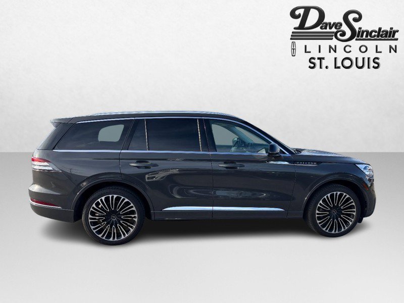 Used 2024 Lincoln Aviator Black Label image 4