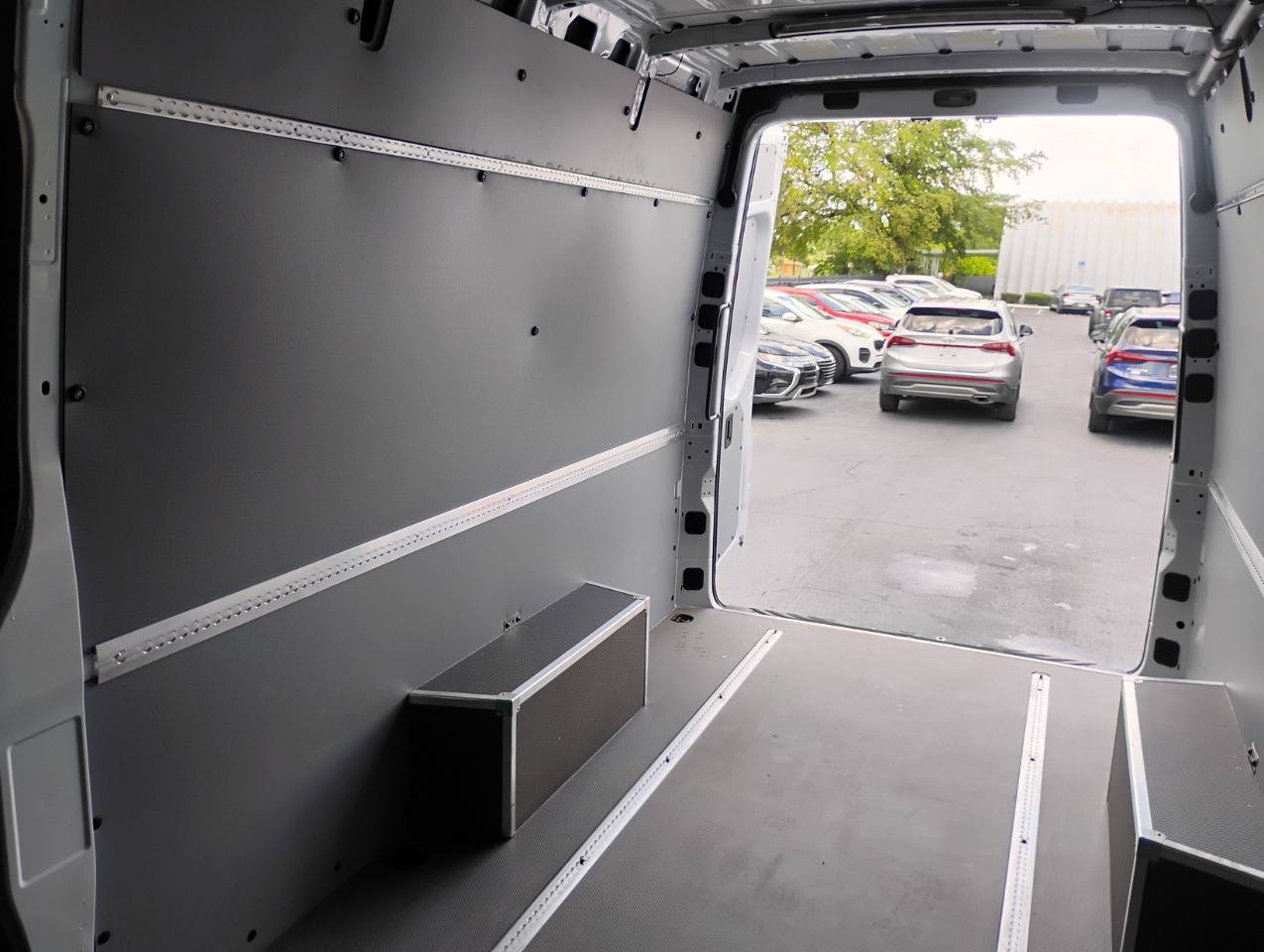 Used 2025 Mercedes-Benz Sprinter 2500 image 87