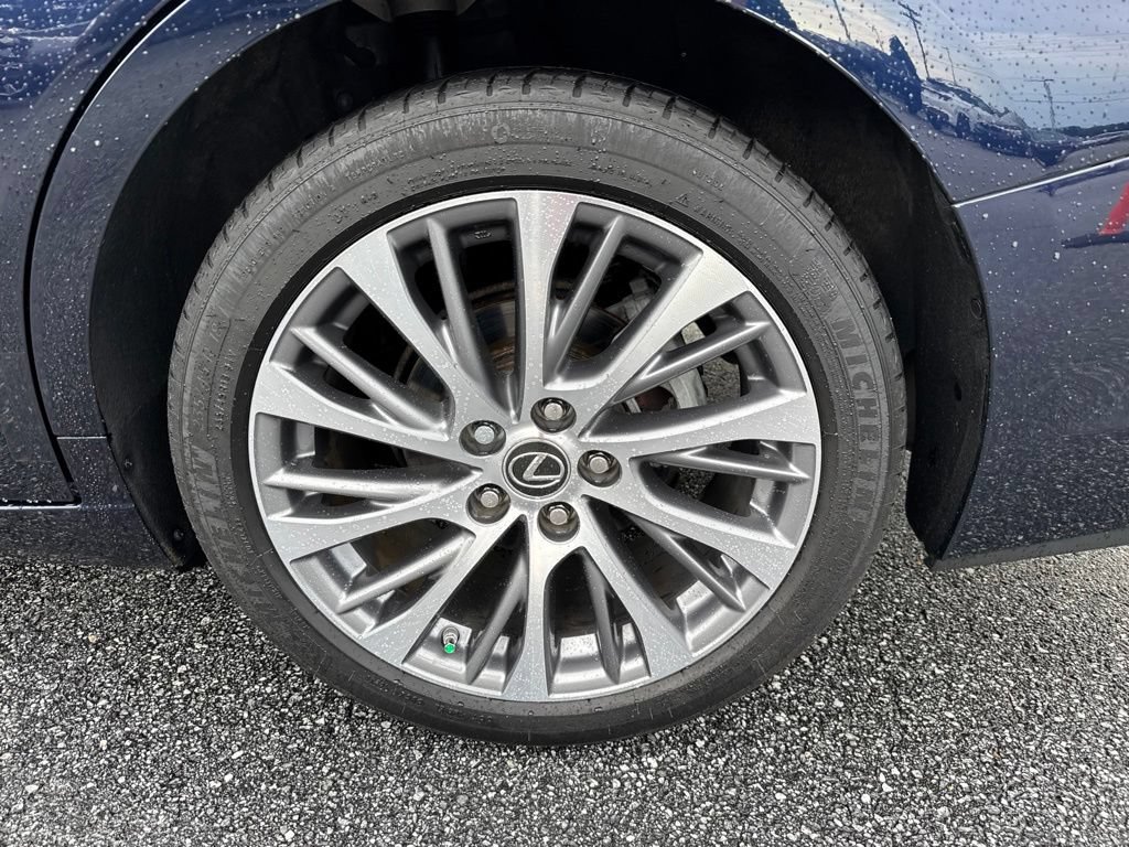 Used 2019 Lexus ES 350 w/ Premium Package FWD image 9