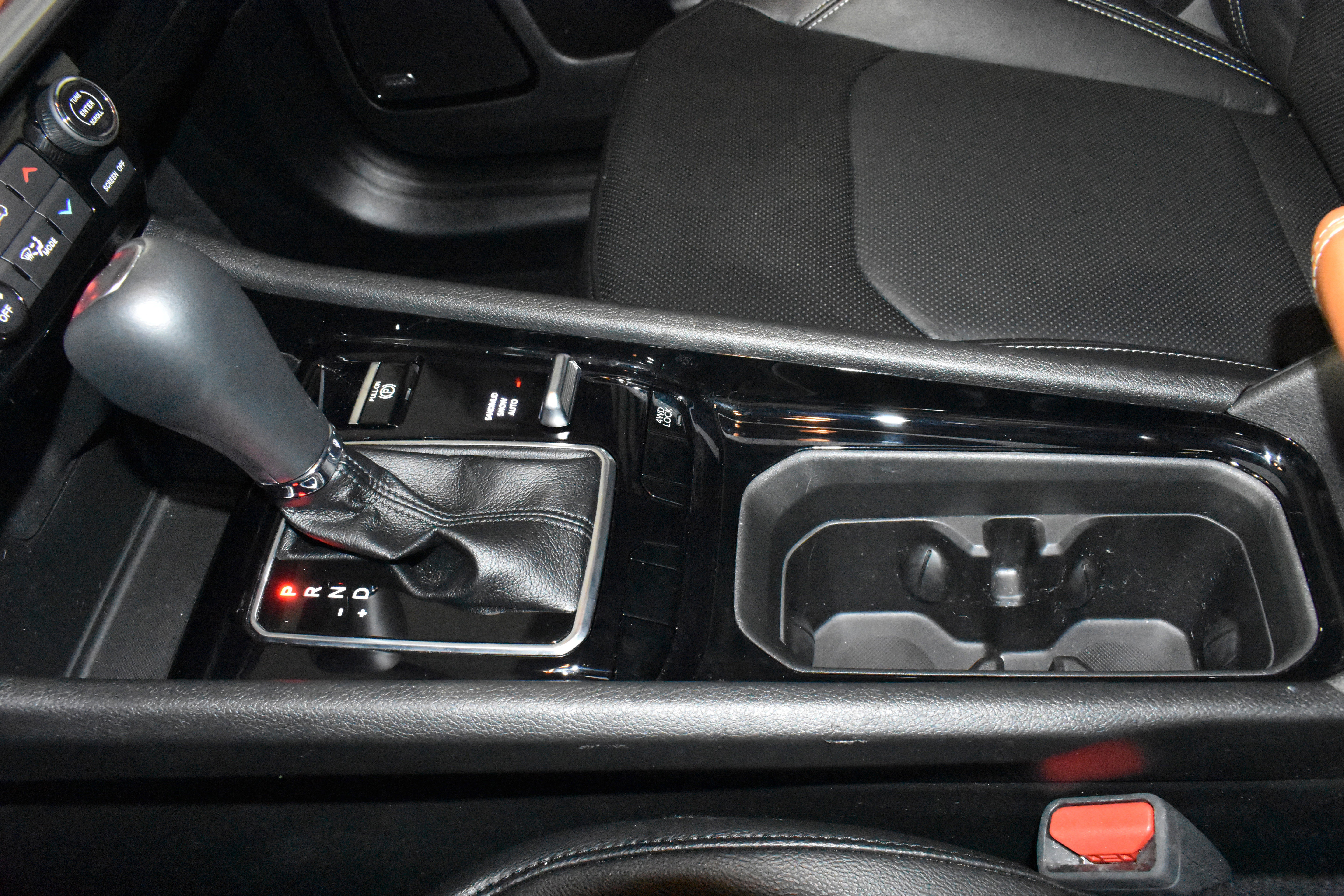 Used 2025 Jeep Compass Limited w/ Elite Group image 21