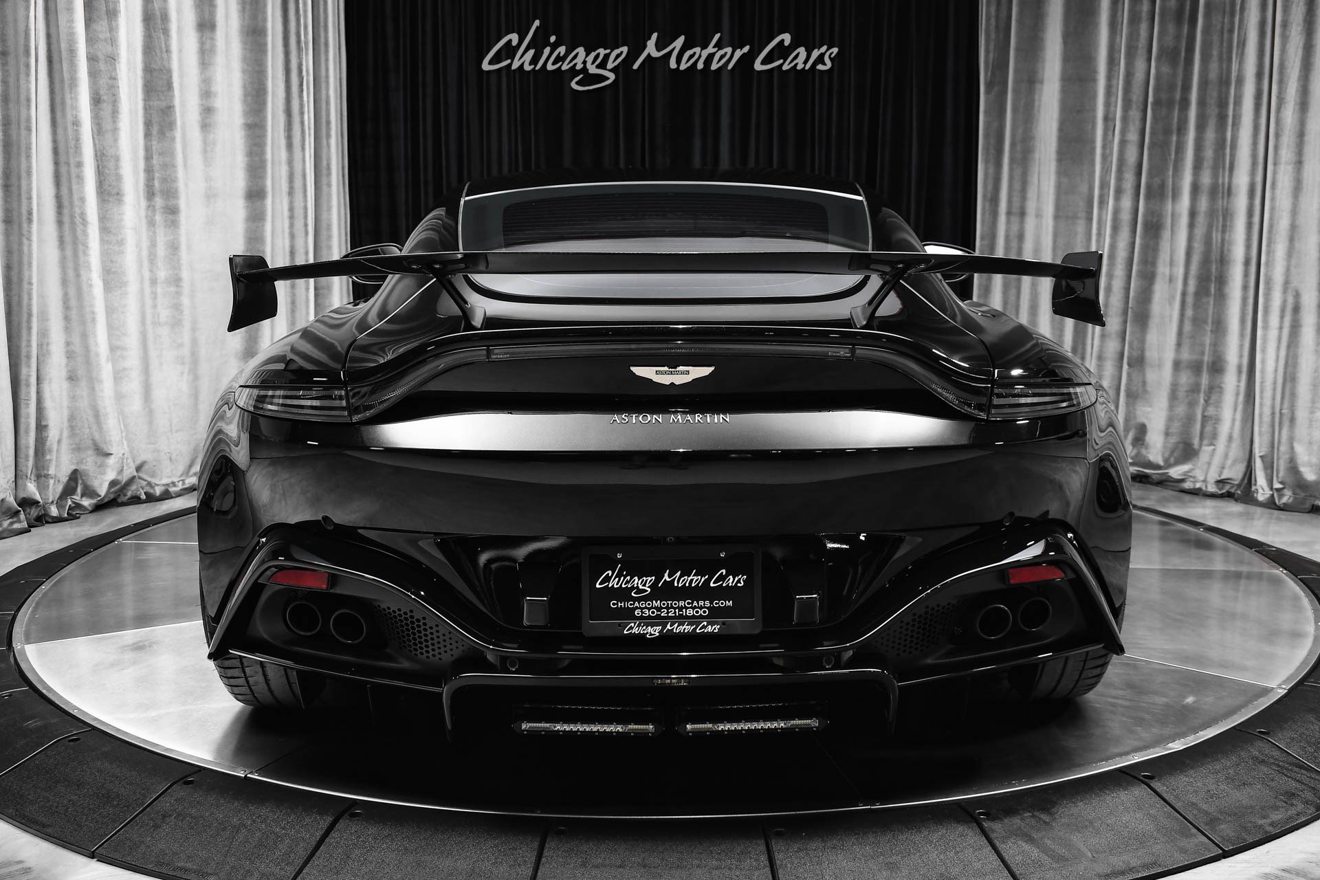Used 2020 Aston Martin V8 Vantage Coupe RWD image 4