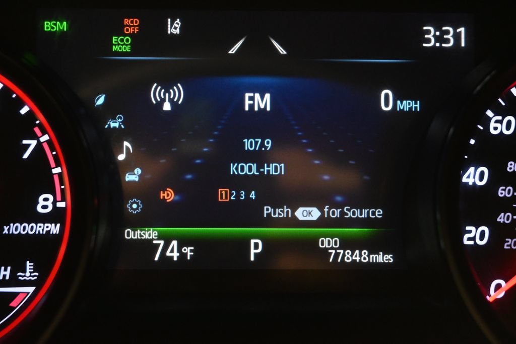 Used 2022 Toyota Camry XSE FWD image 25