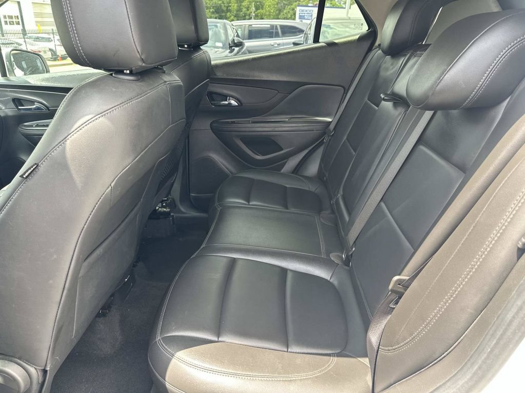 Used 2020 Buick Encore Essence AWD/4WD image 25