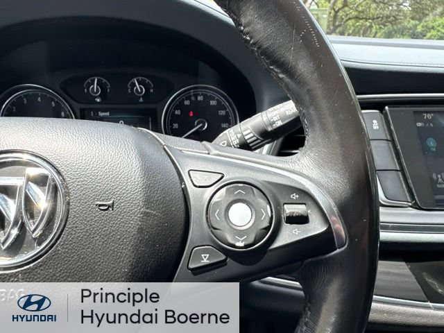Used 2018 Buick Enclave Essence FWD image 21