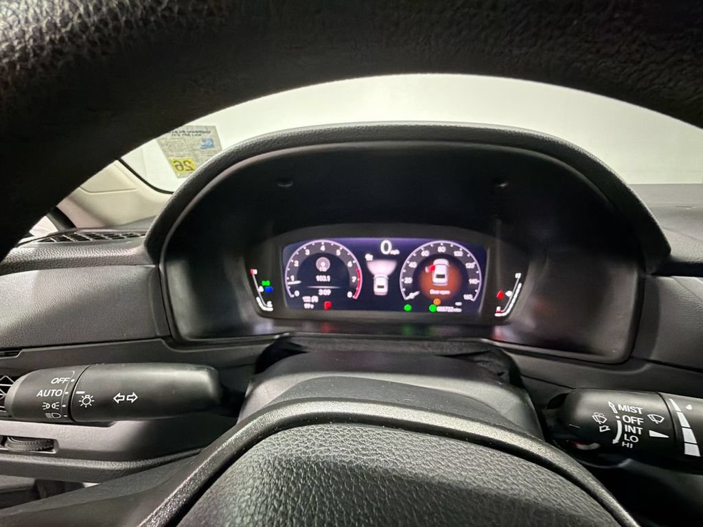 Certified 2025 Honda Accord LX image 11