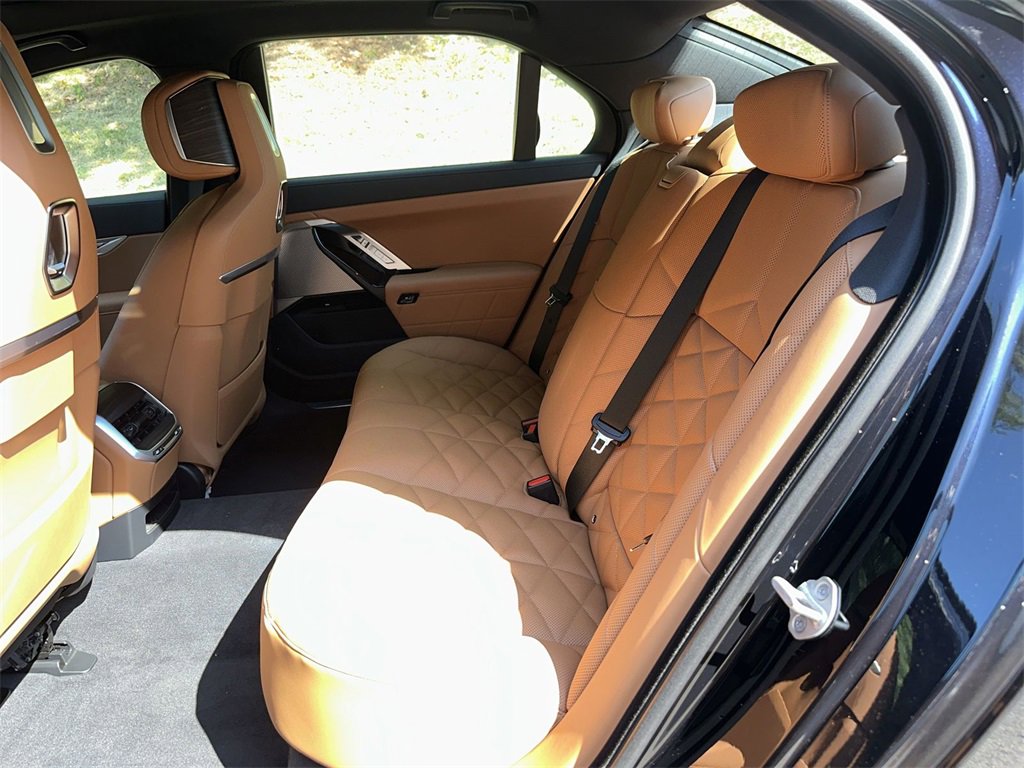 New 2026 BMW 740i xDrive image 21