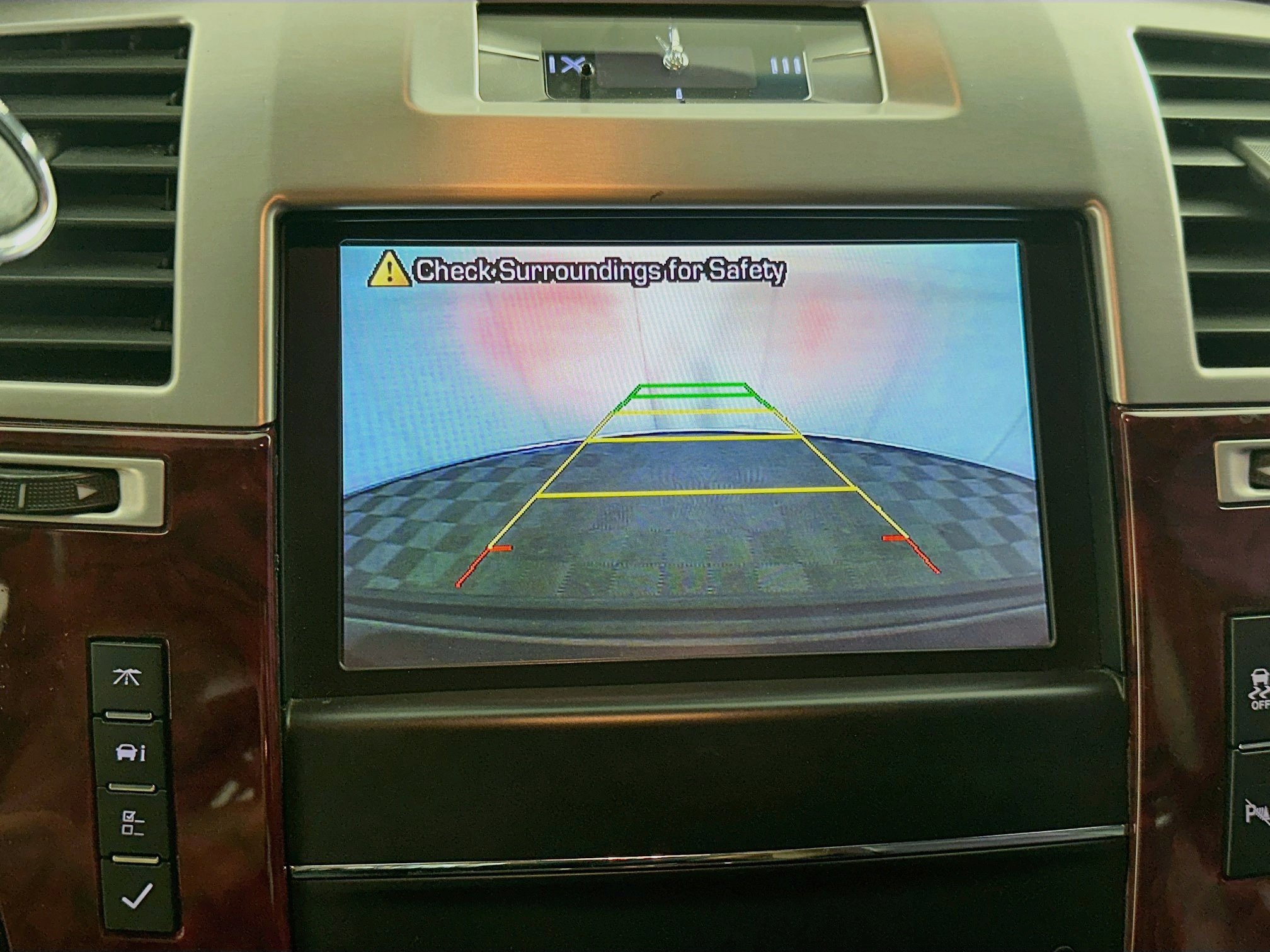 Used 2014 Cadillac Escalade Luxury RWD image 23