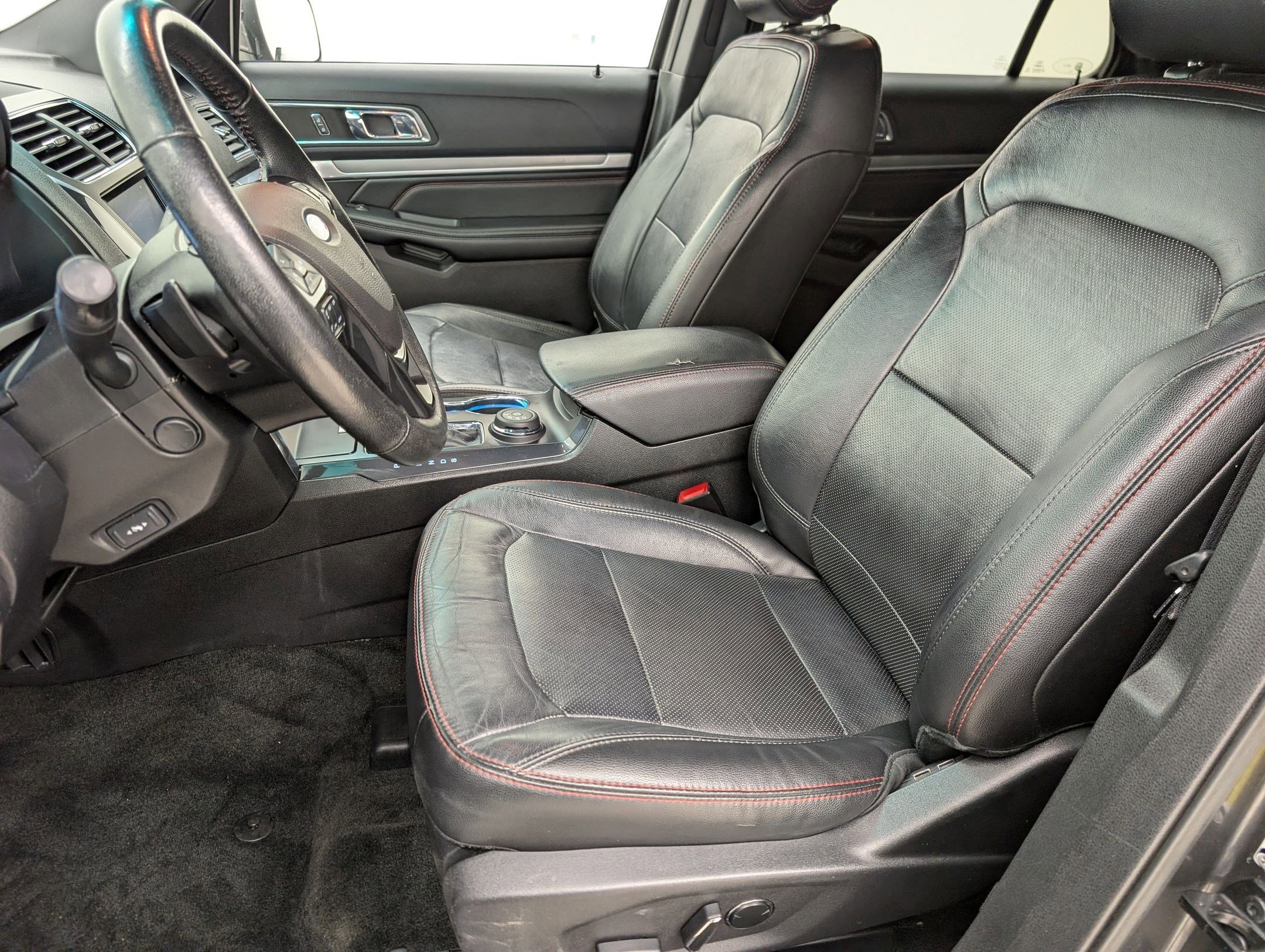 Used 2016 Ford Explorer Sport w/ Equipment Group 401A image 5