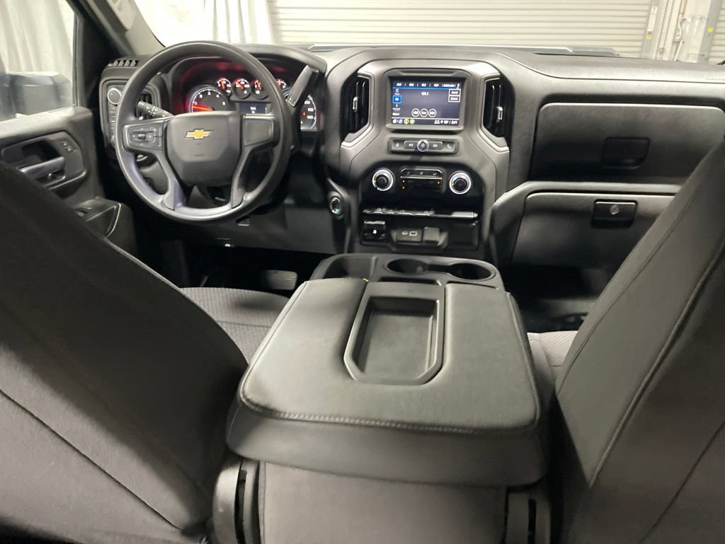 Used 2025 Chevrolet Silverado 3500 W/T AWD/4WD image 16