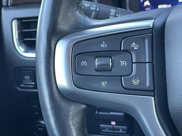 Used 2023 Chevrolet Suburban Premier w/ Advanced Technology Package image 22