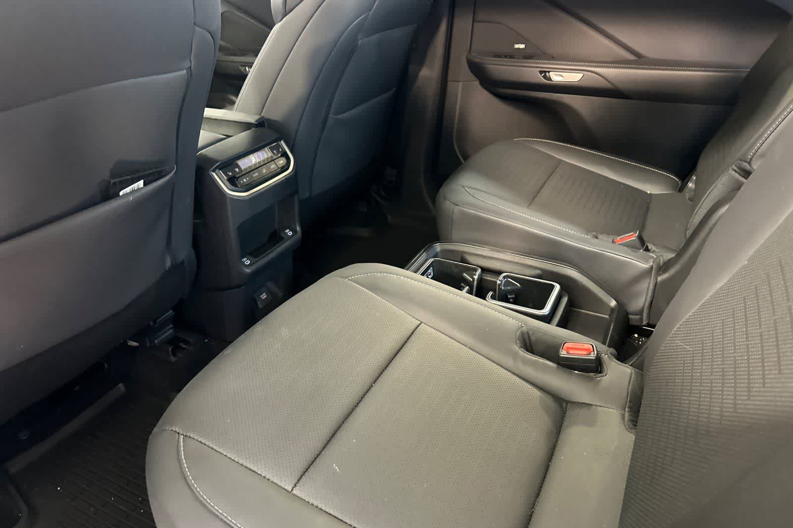 Used 2025 Lexus TX 500h AWD w/ Technology Package image 5