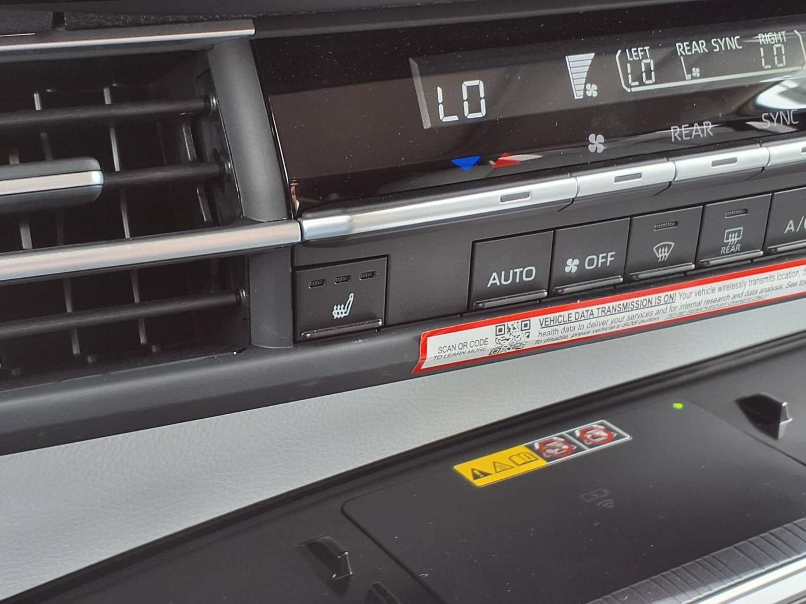 Certified 2026 Toyota Sienna XLE FWD image 13