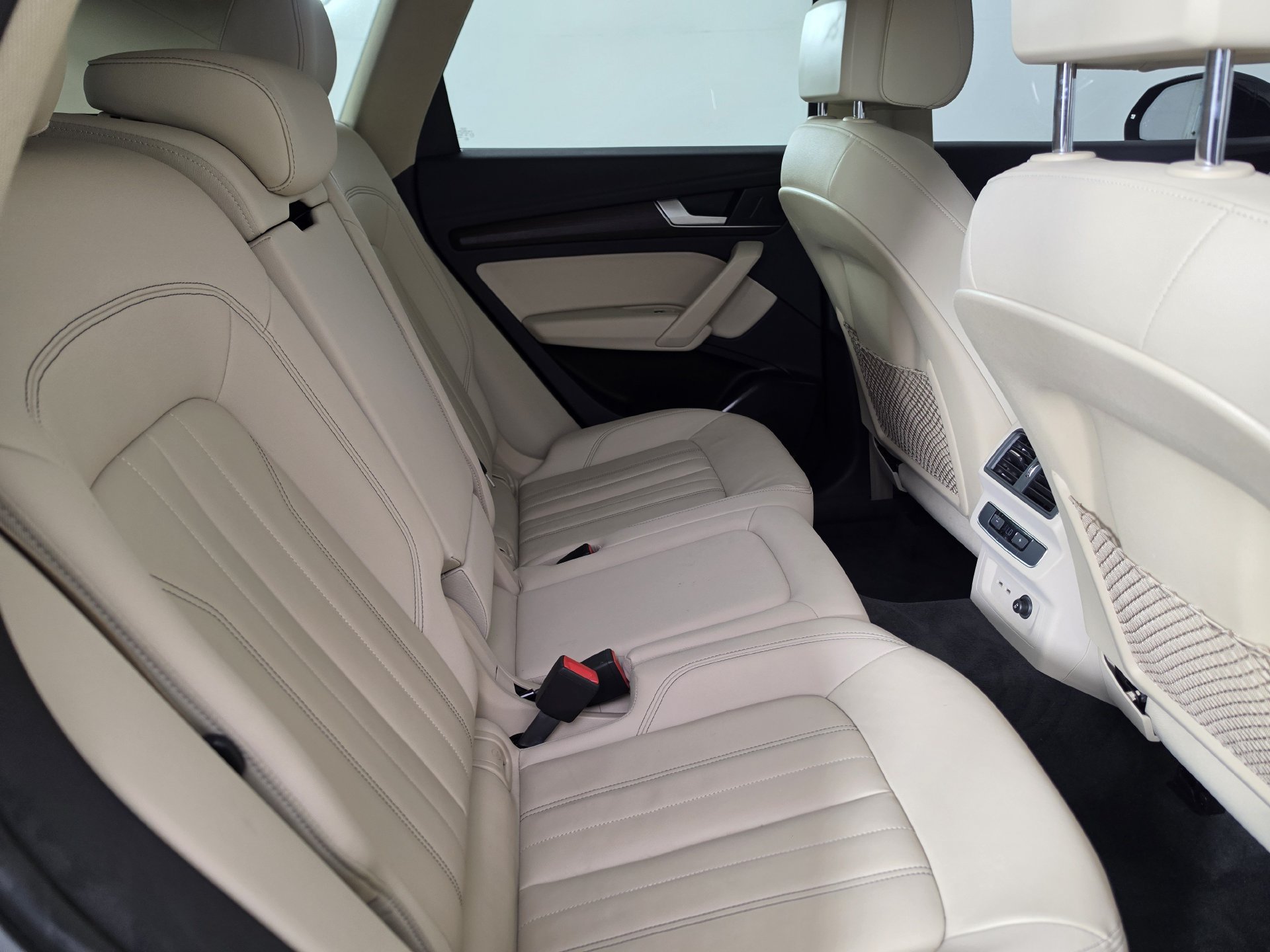 Used 2021 Audi Q5 2.0T Premium w/ Convenience Package AWD/4WD image 28